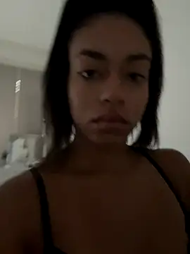 SofiiaMorenaa online show from September 12, 2025, 6:57 am