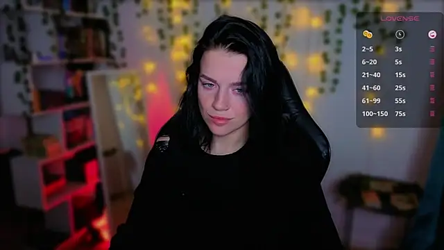 raspberry  girl  online show from September 19, 2025, 9:48 pm