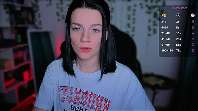 raspberry  girl  online show from September 24, 2025, 9:51 pm