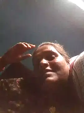 Snapshot of Ishwariya_Hatwal chatting on September 21, 2025, 5:09 am Ishwariya Hatwal online show from September 21, 2025, 5:09 am