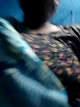 Snapshot of Ishwariya_Hatwal chatting on October 9, 2025, 2:37 pm Ishwariya Hatwal online show from October 9, 2025, 2:37 pm