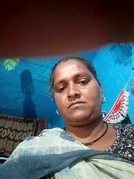 Snapshot of Ishwariya_Hatwal chatting on October 21, 2025, 2:34 am Ishwariya Hatwal online show from October 21, 2025, 2:34 am