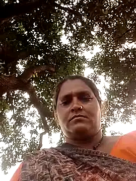 Snapshot of Ishwariya_Hatwal chatting on October 24, 2025, 9:28 am Ishwariya Hatwal online show from October 24, 2025, 9:28 am