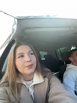 Snapshot of tinyolha chatting on October 3, 2025, 10:56 am tinyolha online show from October 3, 2025, 10:56 am