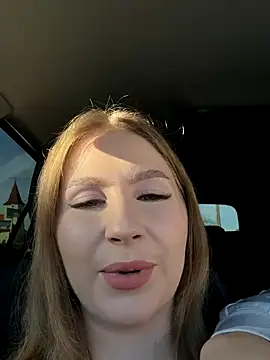 Snapshot of tinyolha chatting on October 19, 2025, 1:34 pm tinyolha online show from October 19, 2025, 1:34 pm