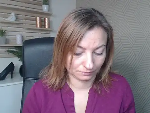 Snapshot of angelaSamt chatting on September 30, 2025, 5:34 am angelaSamt online show from September 30, 2025, 5:34 am