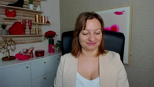 angelaSamt online show from April 3, 2026, 5:38 am