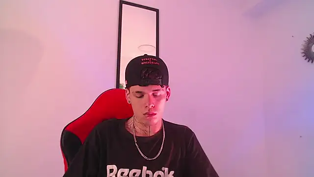 Anhonymus  online show from September 23, 2025, 3:53 am