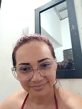 Snapshot of Amanda39 chatting on October 6, 2025, 1:30 pm Amanda39 online show from October 6, 2025, 1:30 pm