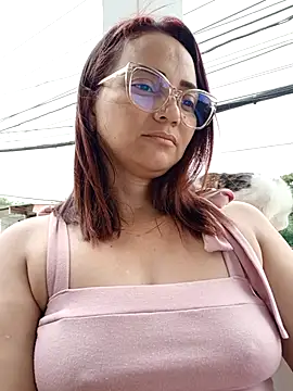 Snapshot of Amanda39 chatting on October 16, 2025, 12:50 pm Amanda39 online show from October 16, 2025, 12:50 pm