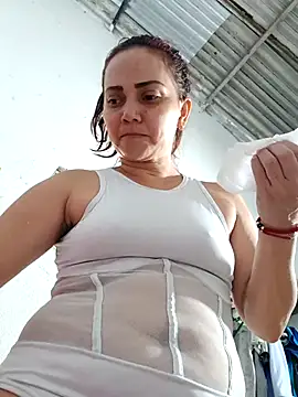 Snapshot of Amanda39 chatting on October 19, 2025, 6:41 pm Amanda39 online show from October 19, 2025, 6:41 pm