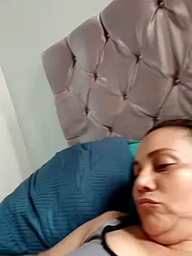 Amanda39 online show from May 1, 2026, 3:49 pm