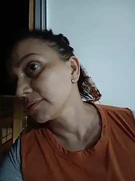 Amanda39 online show from June 14, 2026, 2:24 am