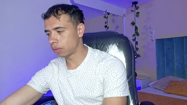 Muscle Scott online show from March 22, 2026, 2:31 pm