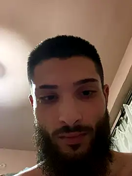 Snapshot of eetme827 chatting on November 2, 2025, 10:01 pm eetme827 online show from November 2, 2025, 10:01 pm