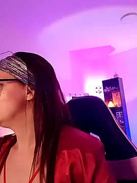 AngelinRedLatina online show from April 7, 2026, 9:26 pm