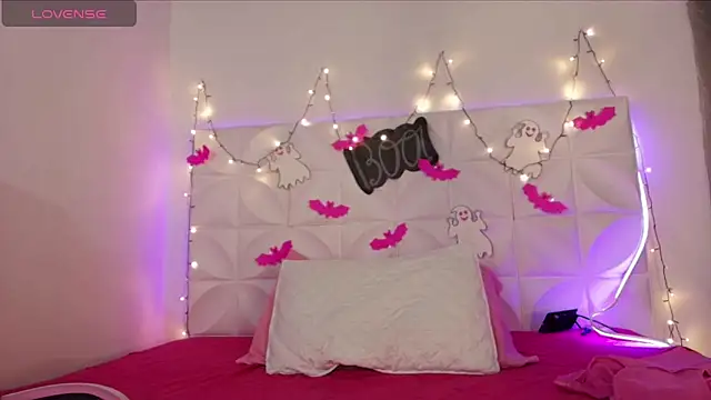 Snapshot of Abril1_gh chatting on October 9, 2025, 9:40 am Abril1 gh online show from October 9, 2025, 9:40 am