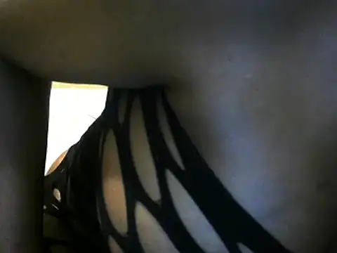 Snapshot of Sweetblcklips chatting on October 31, 2025, 5:58 pm Sweetblcklips online show from October 31, 2025, 5:58 pm