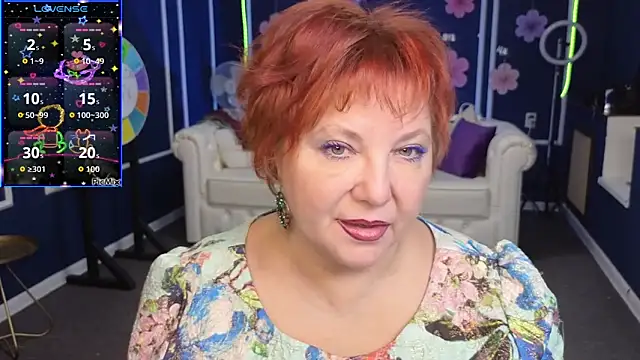 Kira Kenett online show from September 25, 2025, 6:28 am