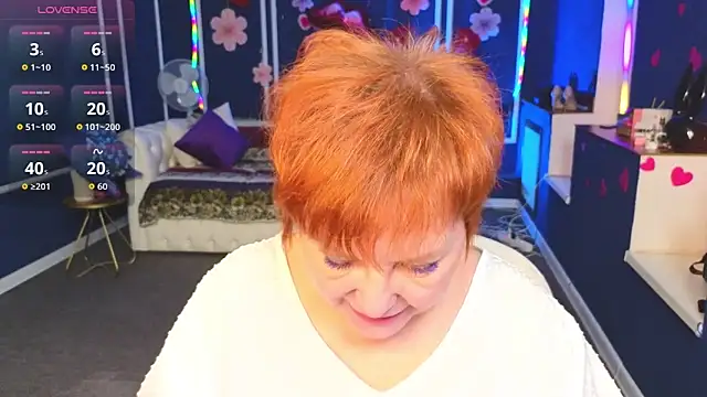 Snapshot of Kira_Kenett chatting on February 9, 2026, 7:07 pm Kira Kenett online show from February 9, 2026, 7:07 pm