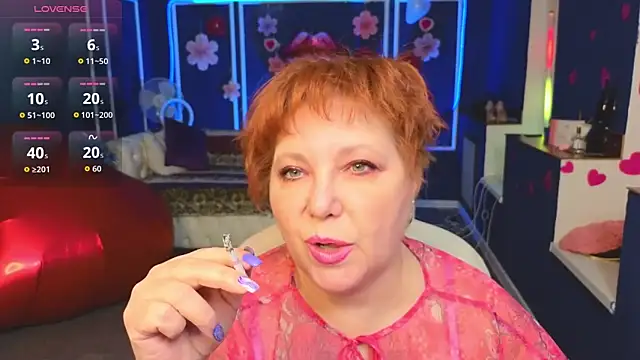 Snapshot of Kira_Kenett chatting on February 12, 2026, 6:52 am Kira Kenett online show from February 12, 2026, 6:52 am