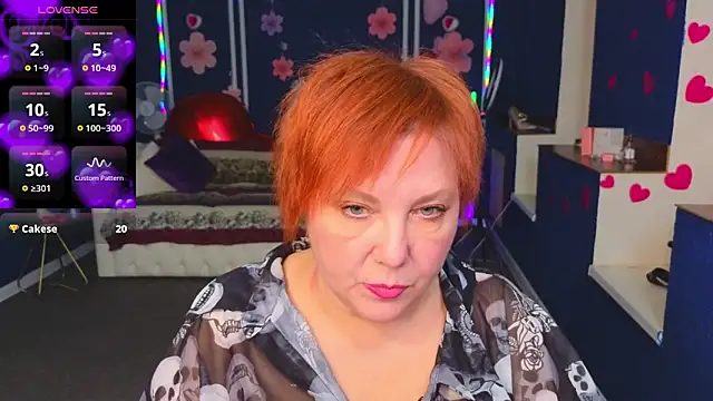 Snapshot of Kira_Kenett chatting on February 28, 2026, 5:03 pm Kira Kenett online show from February 28, 2026, 5:03 pm