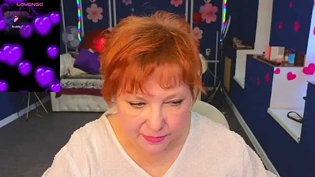 Snapshot of Kira_Kenett chatting on March 3, 2026, 6:52 am Kira Kenett online show from March 3, 2026, 6:52 am