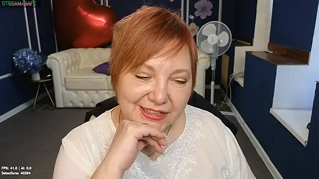 Kira Kenett online show from June 24, 2026, 6:34 am