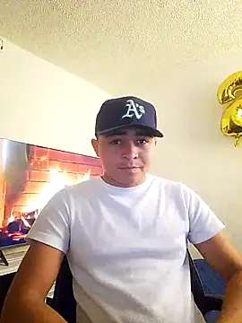 Snapshot of Angelito_10x chatting on September 15, 2025, 7:47 pm Angelito 10x online show from September 15, 2025, 7:47 pm