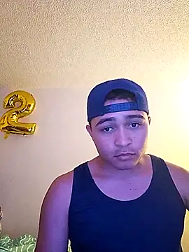 Snapshot of Angelito_10x chatting on October 21, 2025, 7:03 pm Angelito 10x online show from October 21, 2025, 7:03 pm