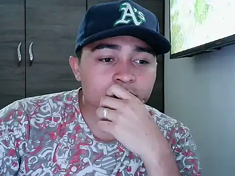 Snapshot of Angelito_10x chatting on October 30, 2025, 2:57 am Angelito 10x online show from October 30, 2025, 2:57 am