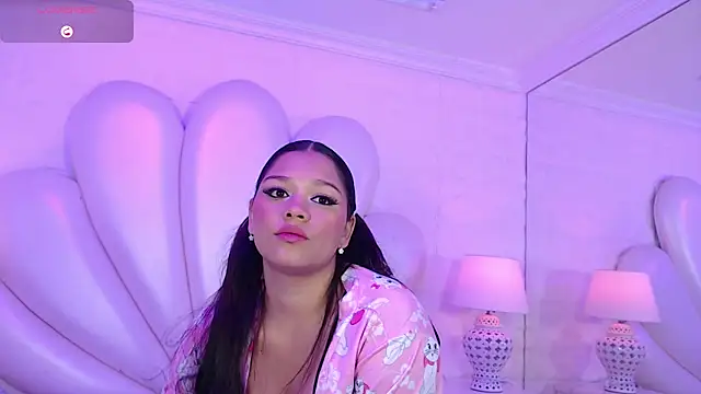 Snapshot of HatsaJones chatting on September 27, 2025, 3:55 am HatsaJones online show from September 27, 2025, 3:55 am