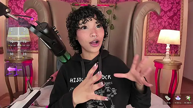 DaniCollinn  online show from January 8, 2026, 1:13 pm