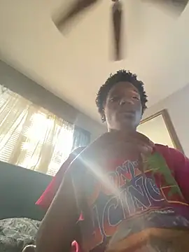 dmmeformerch online show from February 22, 2026, 9:02 pm