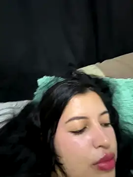 Snapshot of Emma_2903 chatting on October 28, 2025, 10:45 pm Emma 2903 online show from October 28, 2025, 10:45 pm