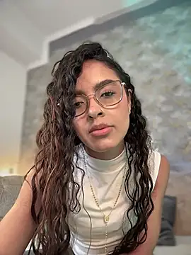alizza  online show from July 10, 2026, 12:19 pm