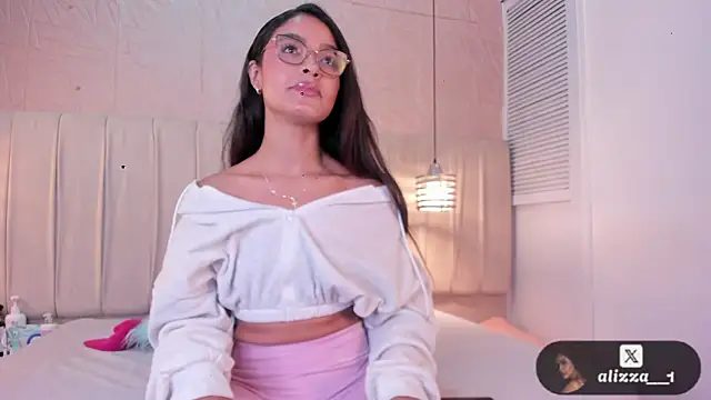 alizza  online show from July 13, 2026, 11:46 am