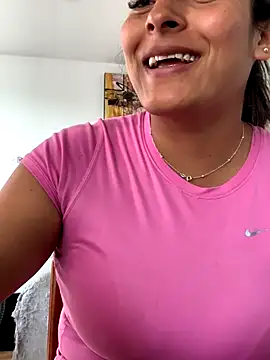 Snapshot of Berta_arevalo_blsd chatting on October 8, 2025, 2:04 pm Berta arevalo blsd online show from October 8, 2025, 2:04 pm