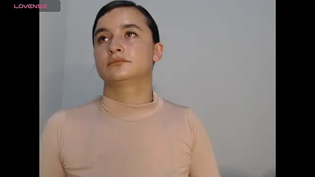 littleemma 77 online show from September 20, 2025, 6:31 pm