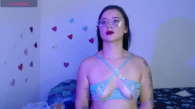 littleemma 77 online show from October 27, 2025, 7:29 pm