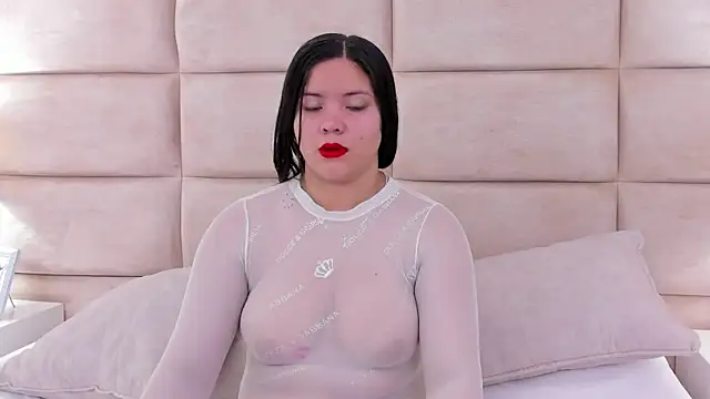 Snapshot of NahiaMonet chatting on October 29, 2025, 10:28 am NahiaMonet online show from October 29, 2025, 10:28 am