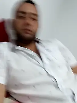 Snapshot of angelitocalientico chatting on September 21, 2025, 4:14 am angelitocalientico online show from September 21, 2025, 4:14 am