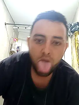 Snapshot of angelitocalientico chatting on September 25, 2025, 4:16 am angelitocalientico online show from September 25, 2025, 4:16 am