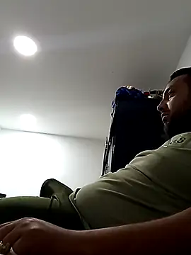 Snapshot of angelitocalientico chatting on October 1, 2025, 2:39 am angelitocalientico online show from October 1, 2025, 2:39 am