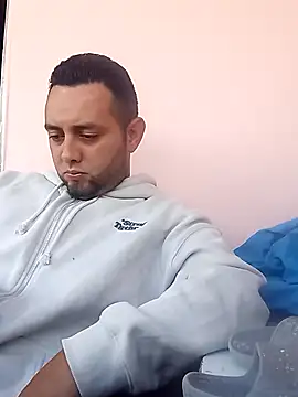 Snapshot of angelitocalientico chatting on October 20, 2025, 6:41 pm angelitocalientico online show from October 20, 2025, 6:41 pm