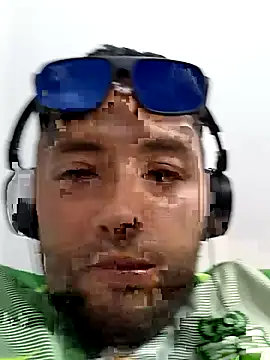 Snapshot of angelitocalientico chatting on October 28, 2025, 1:20 am angelitocalientico online show from October 28, 2025, 1:20 am