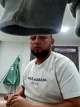 angelitocalientico online show from February 25, 2026, 11:14 pm