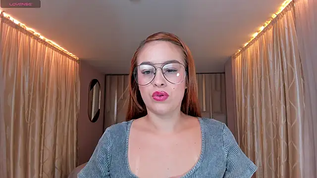 Snapshot of BrendaKoleman_ chatting on October 24, 2025, 4:42 am BrendaKoleman  online show from October 24, 2025, 4:42 am