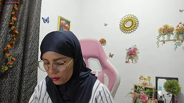 Snapshot of dalila_kemur chatting on June 13, 2026, 3:48 am dalila kemur online show from June 13, 2026, 3:48 am