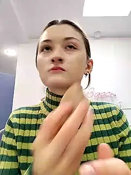 Snapshot of LillySvon chatting on March 24, 2026, 3:39 pm LillySvon online show from March 24, 2026, 3:39 pm